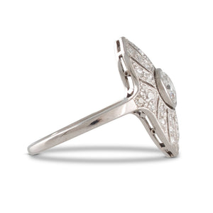 Art Deco Diamond Ring in Platinum